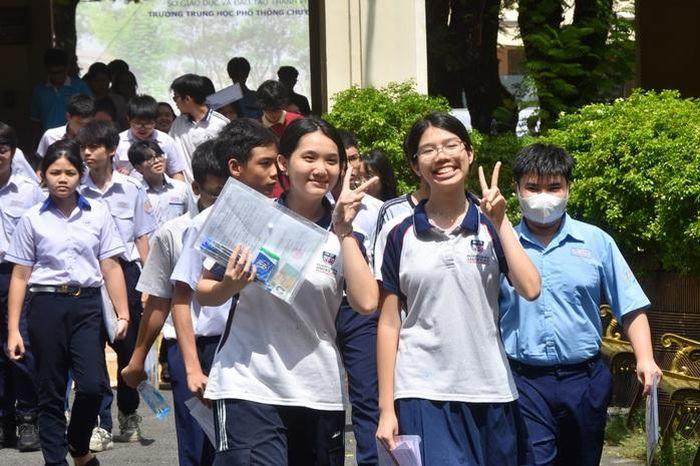 Lộ trình gợi ý để di chuyển đến trường THCS Đỗ Văn Dậy tại Hóc Môn, TP. HCM